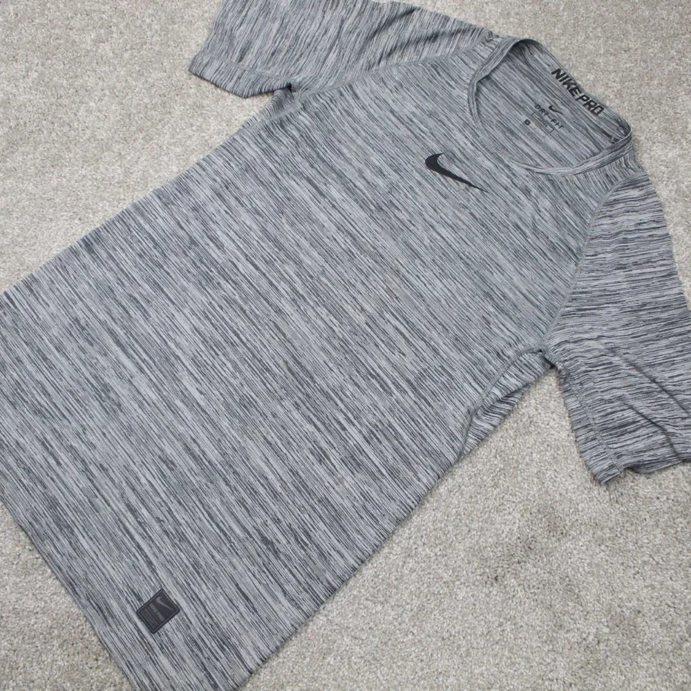 Nike Pro Shirt Mens Small Gray Fitted Dri-Fit Poly/Nylon Stretch S/S Pullover‎